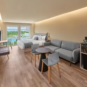 **** Hotel Express By Marriott Aeropuerto Riviera Mexico